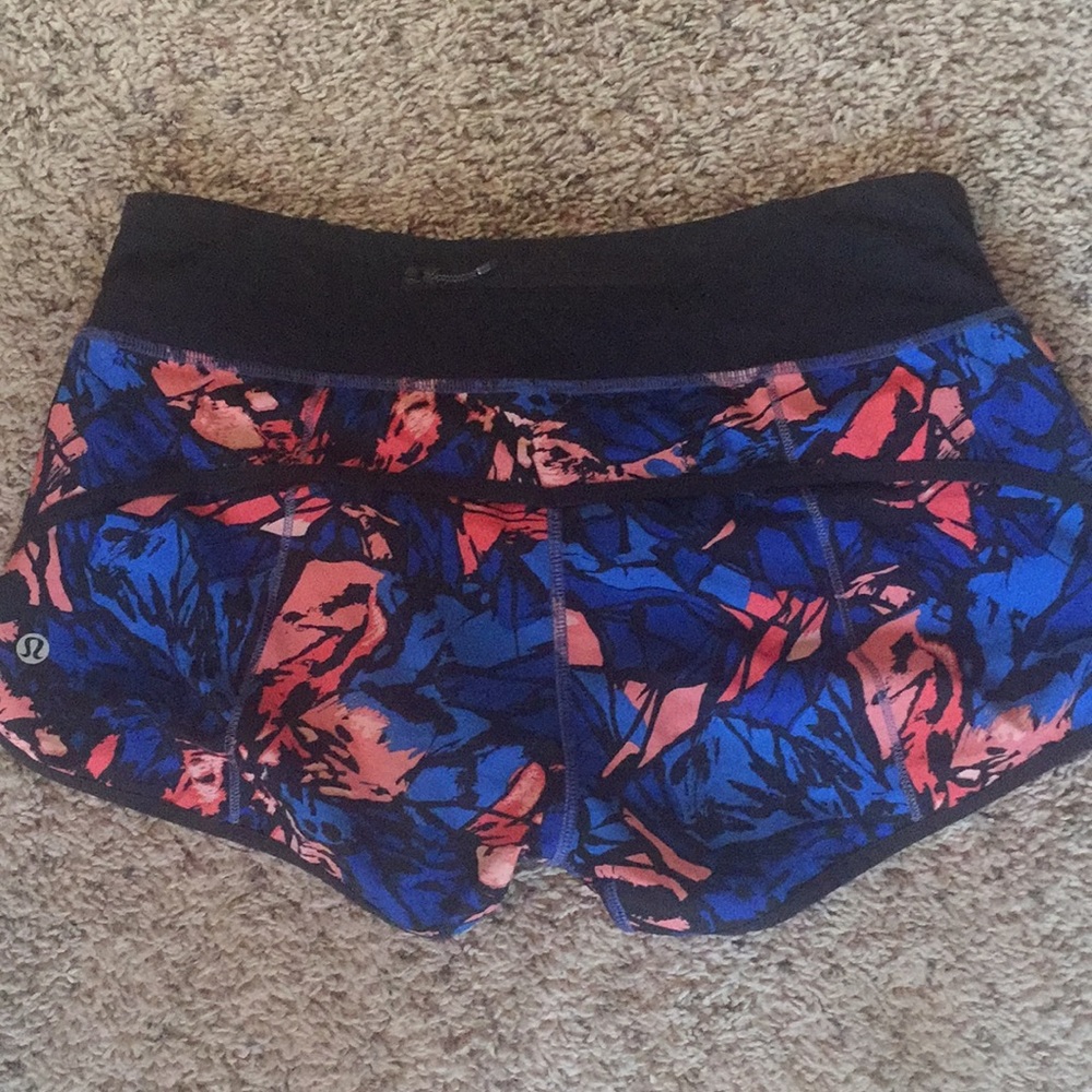 Lululemon Speed shorts - Picture 2 of 3